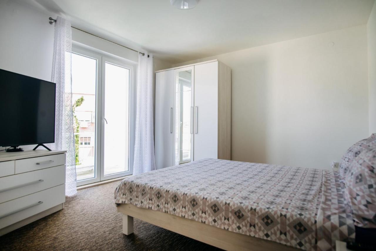 Sunnynest Apartment - 3Br Apt With Free Parking & Wi-Fi, Close To Lapad Bay Beach Dubrovnik Eksteriør bilde
