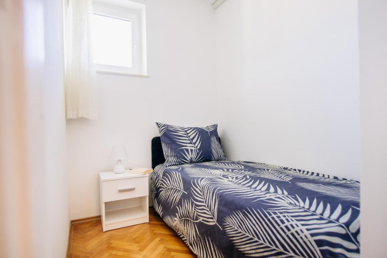 Sunnynest Apartment - 3Br Apt With Free Parking & Wi-Fi, Close To Lapad Bay Beach Dubrovnik Eksteriør bilde